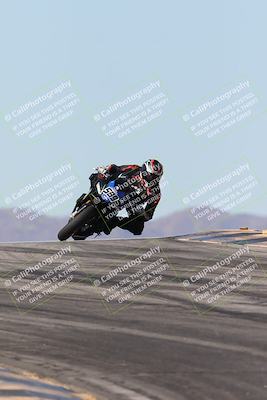 media/Dec-07-2025-CVMA (Sun) [[3e7d2de5dc]]/Race 7-Formula Lightweight Twins Shootout/